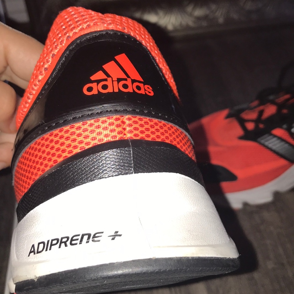 🎉HP🎉Adidas Shoes Men - Picture 2 of 4